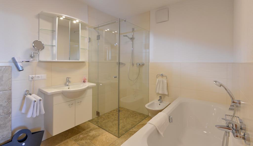 Apparthotel Tom Sojer เอลล์เมา ภายนอก รูปภาพ